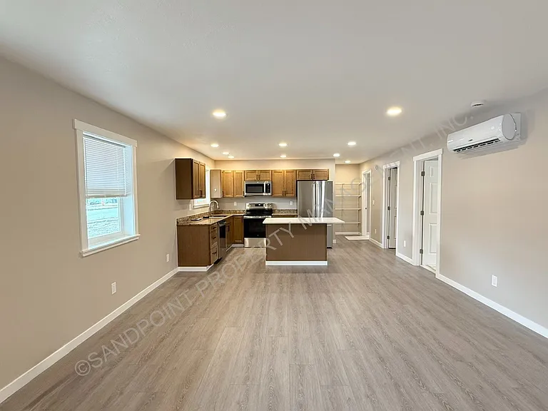 505 Cedar St — Photo 4