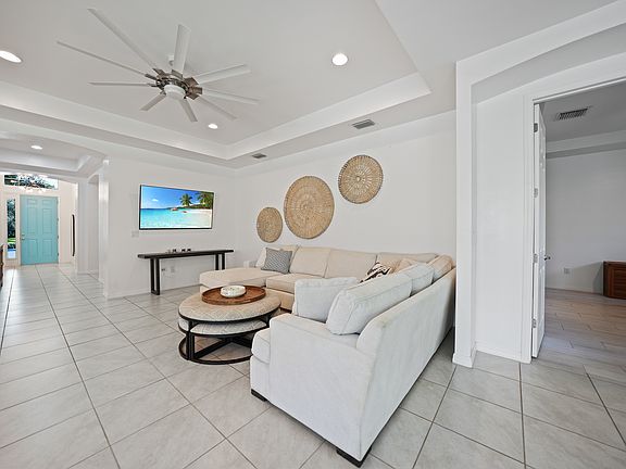 3rd image of 19352 Yellowtail Ct
