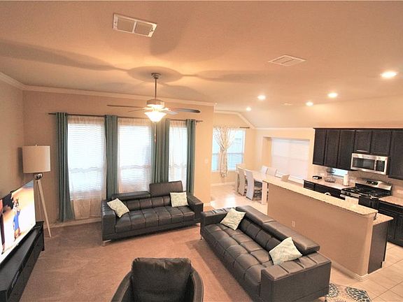 5th image of 2313 Griffith Park Dr