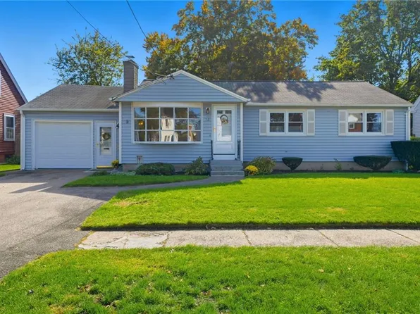 32 Omaha Blvd, Warwick, RI 02889