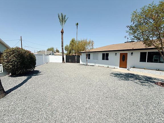 2nd image of 4424 W FLOWER Street