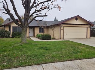 1806 Avenue B, Kingsburg, CA 93631