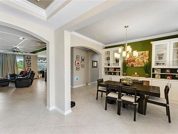 4th image of 3552 McCormick Woods Dr