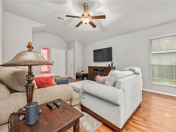 3rd image of 5222 Sagewood Dr