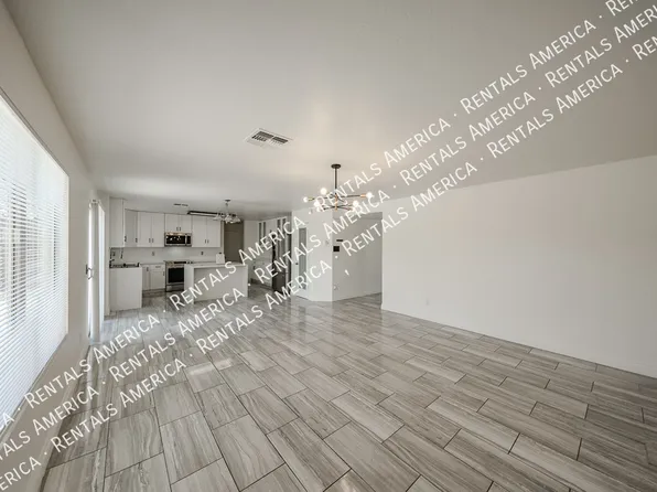 7315 S 30th Ave, Phoenix, AZ 85041