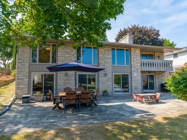 3322 North 105th STREET, Wauwatosa, WI 53222