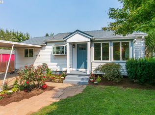 5425 SE Flavel Dr, Portland, OR 97206