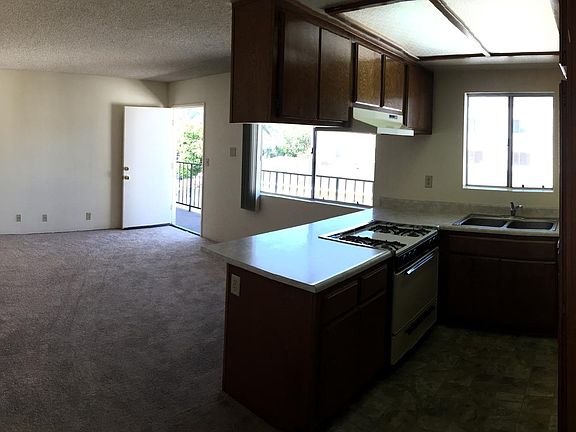 3rd image of 1666 W 204th St APT 9