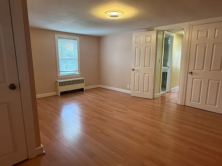 31 Falmouth Rd — Photo 8