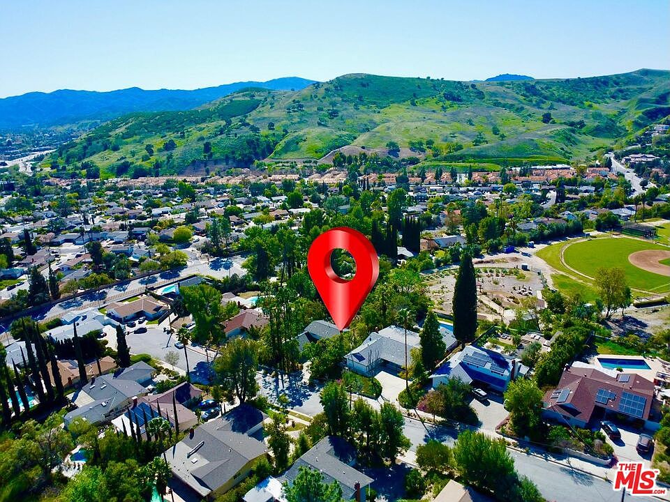 26026 Adamor Rd, Calabasas, CA 91302 | Zillow
