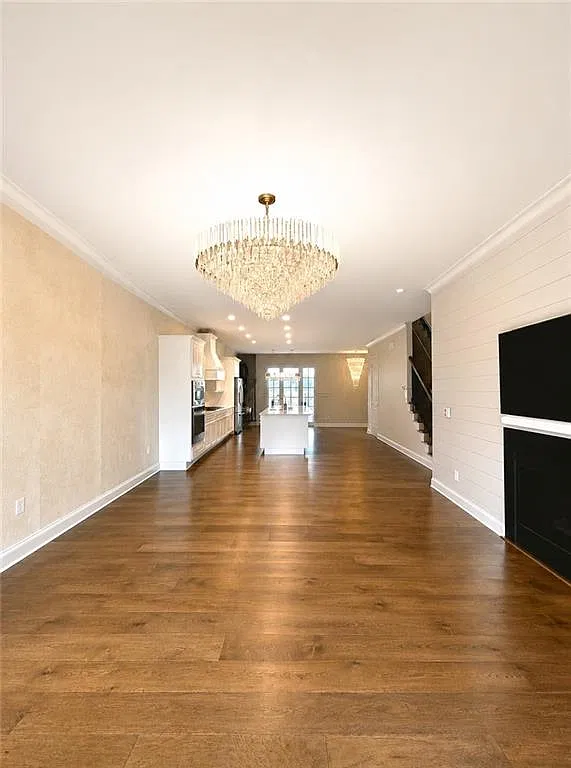 4 bed, 3.5 bath, 2538 sqft, $4,500 — Photo 2
