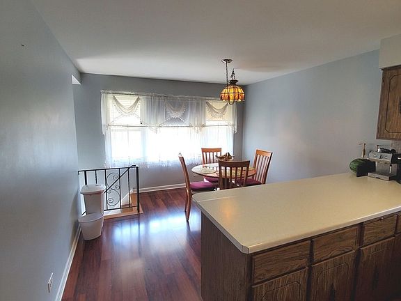 4th image of 3647 Highland Ave