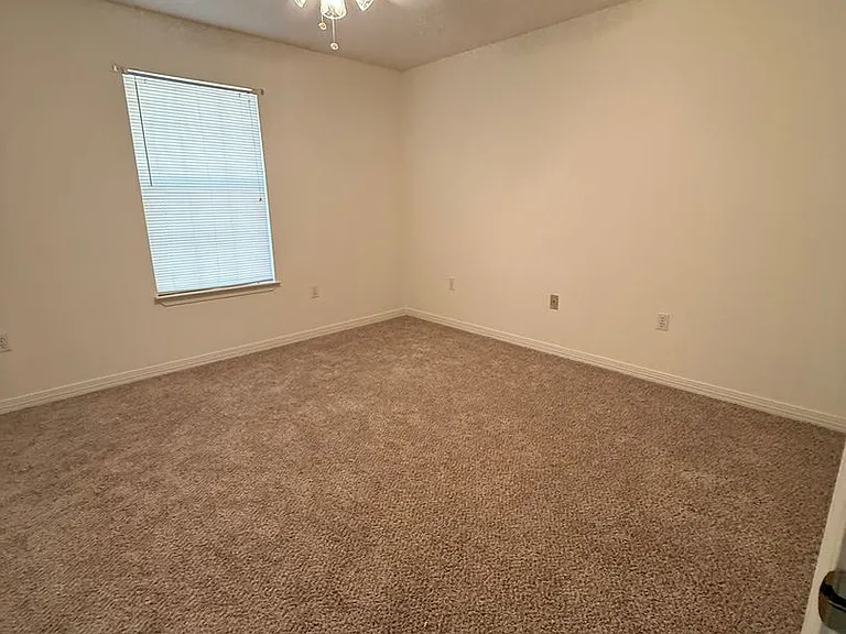 946 Rachel Dr #C — Photo 19