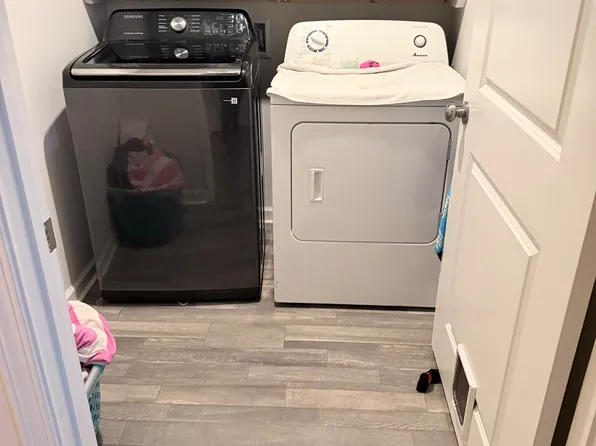 468 Graysen Ln, Defuniak Springs, FL 32435