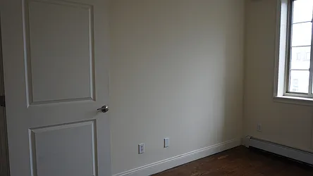 Rented by Celine Moradof-Nazarian, LREB