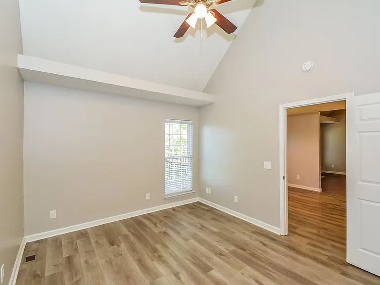 7660 S Swift Rd — Photo 9