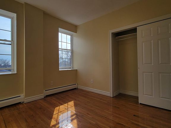 5th image of 674 Congress Ave #7
