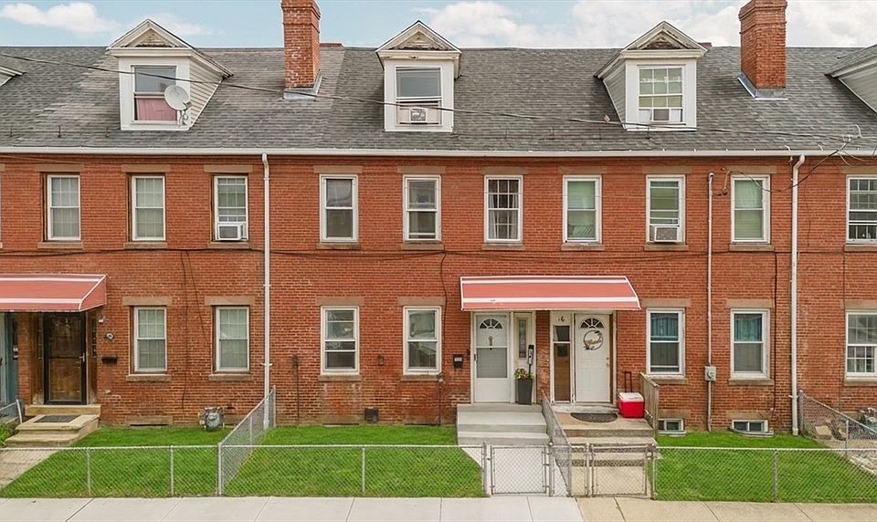 1st image of 14 Center St