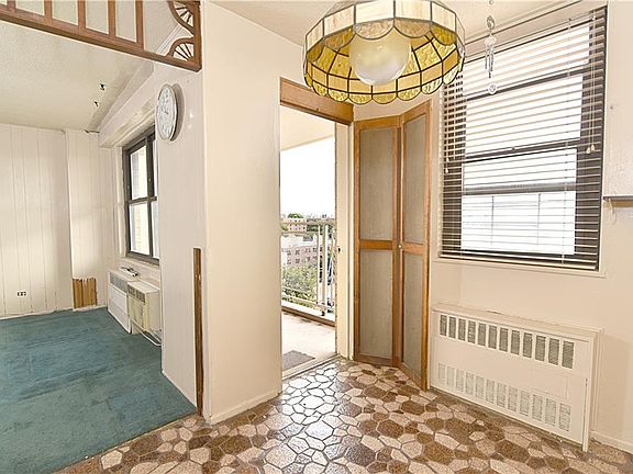 3rd image of 920 Metcalf Ave APT 7M