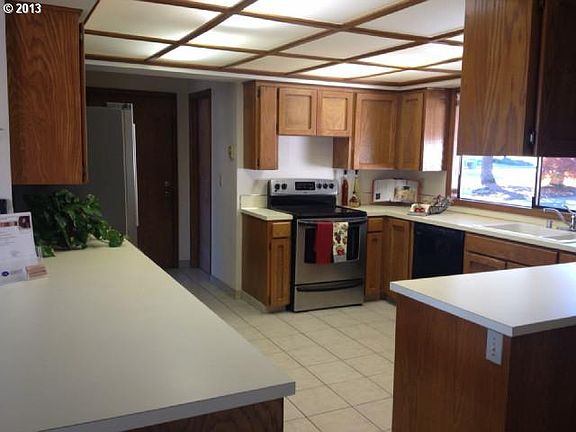 2nd image of 9109 NE 83rd Ave