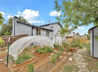 1888 S Flanders Way, Aurora, CO 80017