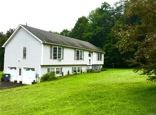 417 Winterton Rd, Bloomingburg, NY 12721