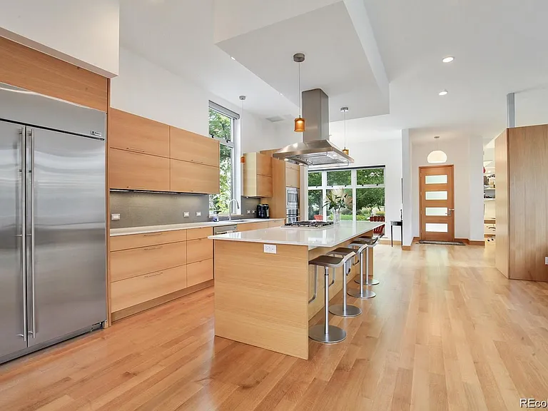 947 S Gilpin St #R — Photo 17