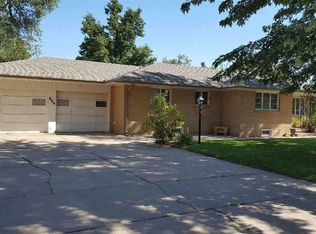 806 W 23rd Ave, Hutchinson, KS 67502