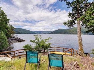 6860 Mark Ln, Capital, BC V9E2A1