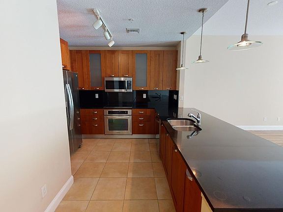 4th image of 1431 Riverplace Blvd #1-1803