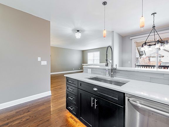 5th image of 9409 Georgetown Sq