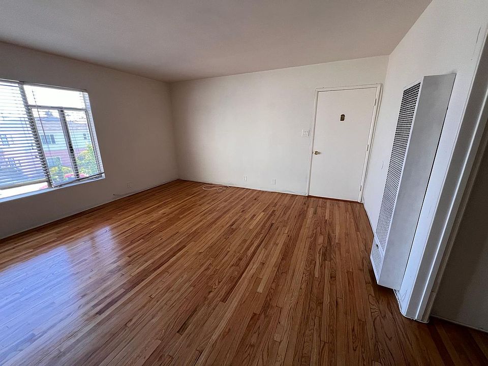 1st image of 3836 Lockland Dr #3838