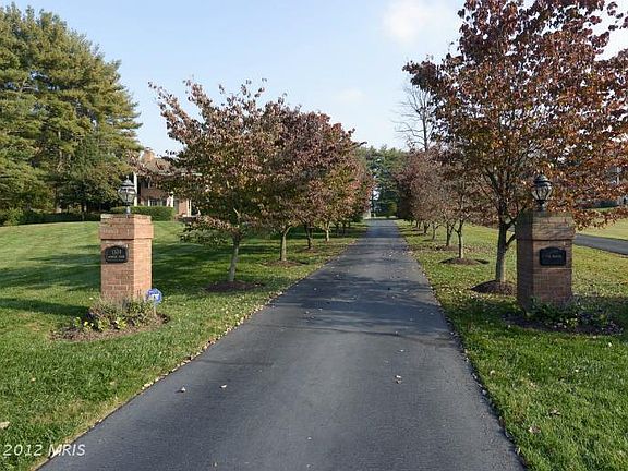 2nd image of 1339 Gunnell Ct