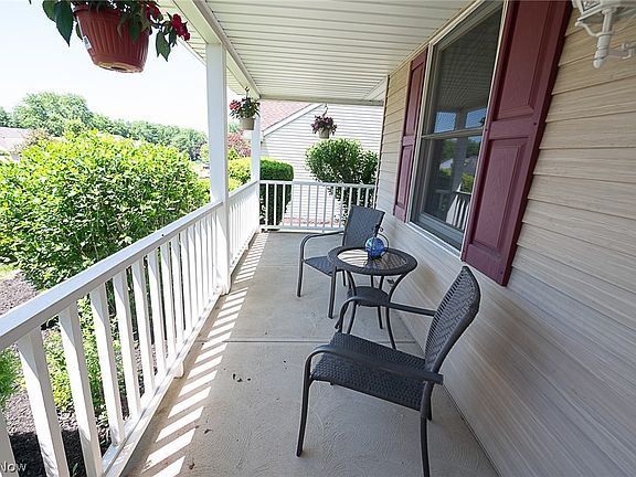2nd image of 15294 Highland Park