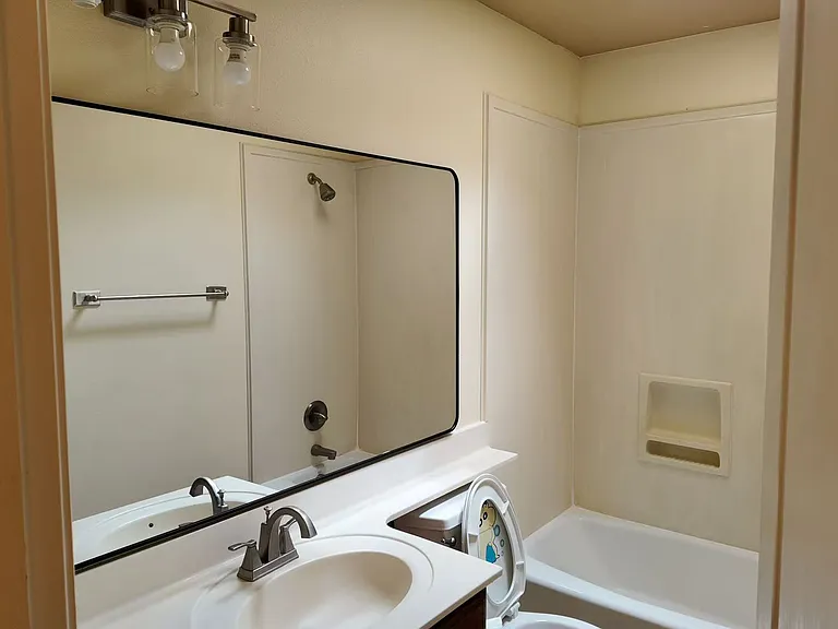 3623 Longmorn Ln — Photo 4