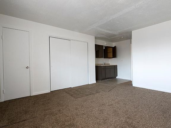 3rd image of 8640 S Ingleside Ave APT 1D
