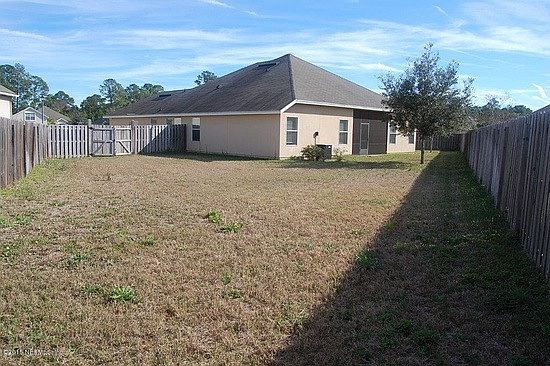 4th image of 13847 Malachi Ct