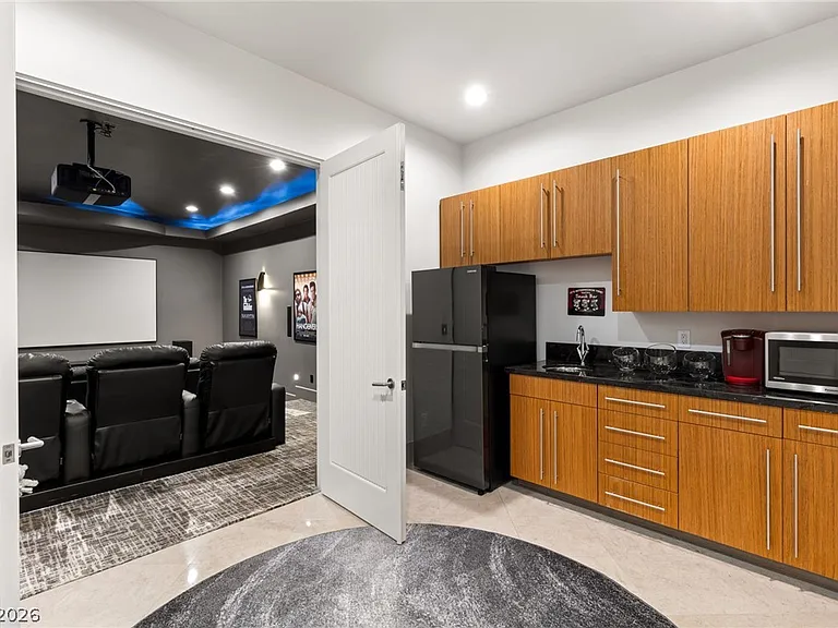 2 Castle Oaks Ct — Photo 38