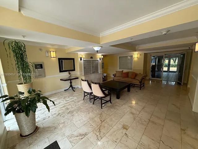 101 Sidonia Ave — Photo 10