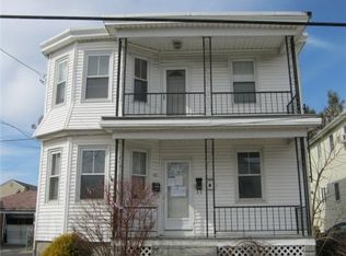 40 Seamans St, Providence, RI 02908