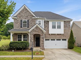 1872 Stonewater Dr, Hermitage, TN 37076