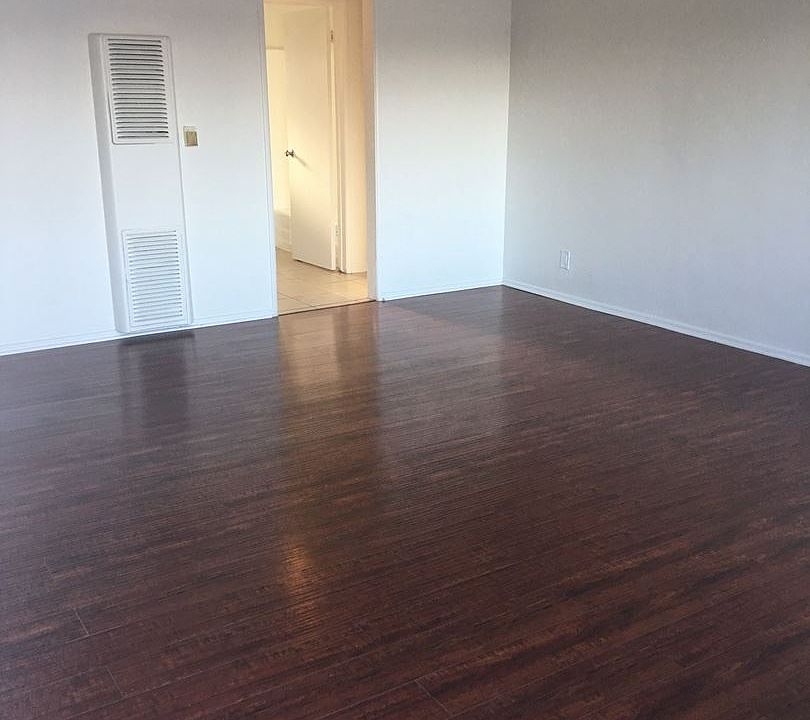 1st image of 815 Victor Ave APT 17