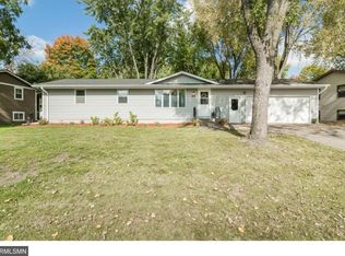 413 Adams Dr W, Young America, MN 55397