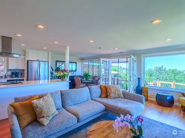 612 SW Othello Street, Seattle, WA 98106