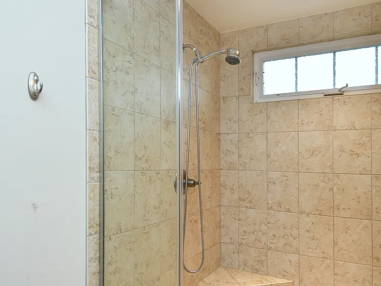 346 Osona Ln — Photo 20