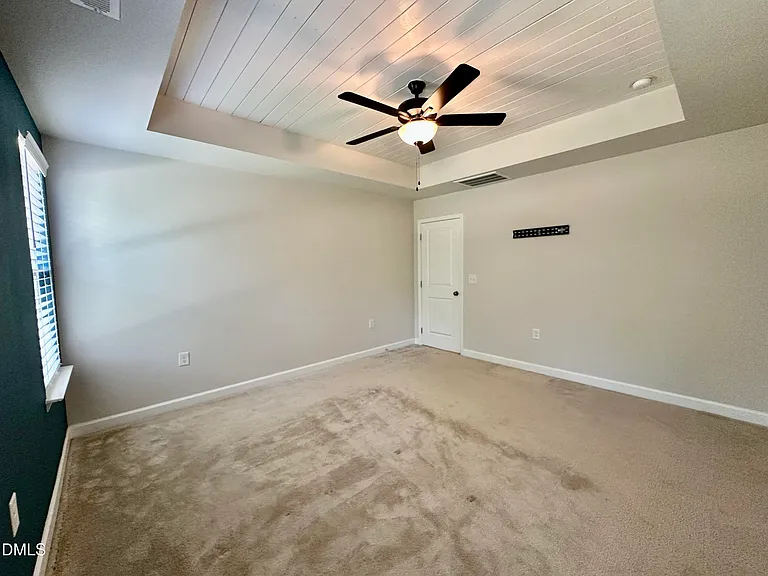 124 Orvis Dr — Photo 14