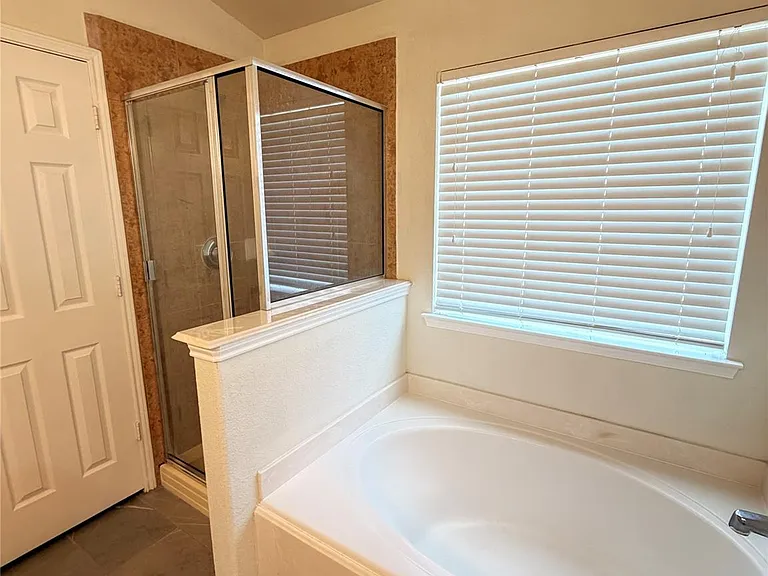 7419 Morgan Ranch Trl — Photo 12