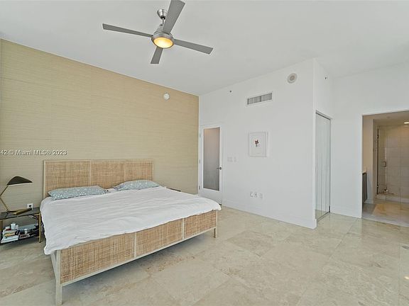 5th image of 665 NE 25th St #Phi-01