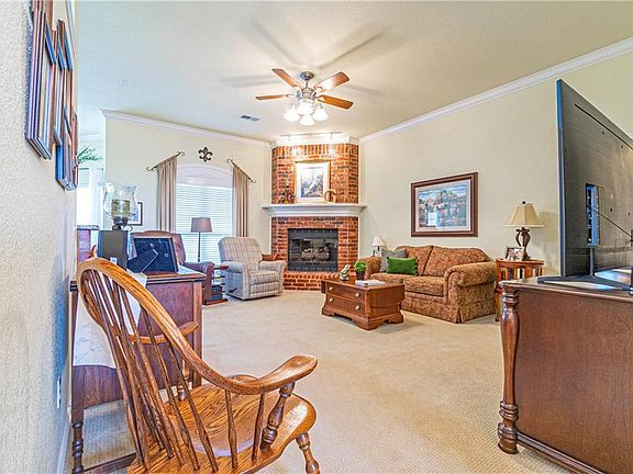 5th image of 1305 SW 125th Pl