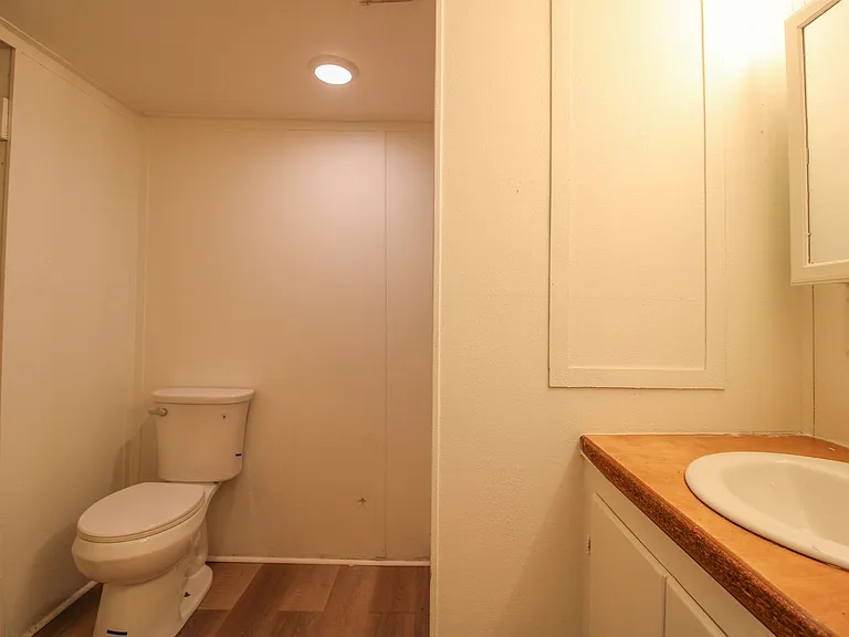 15 Simpson Rd — Photo 11